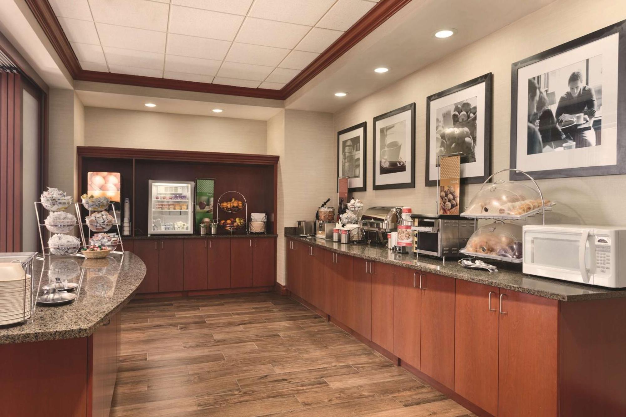 Hampton Inn & Suites Mystic Ngoại thất bức ảnh