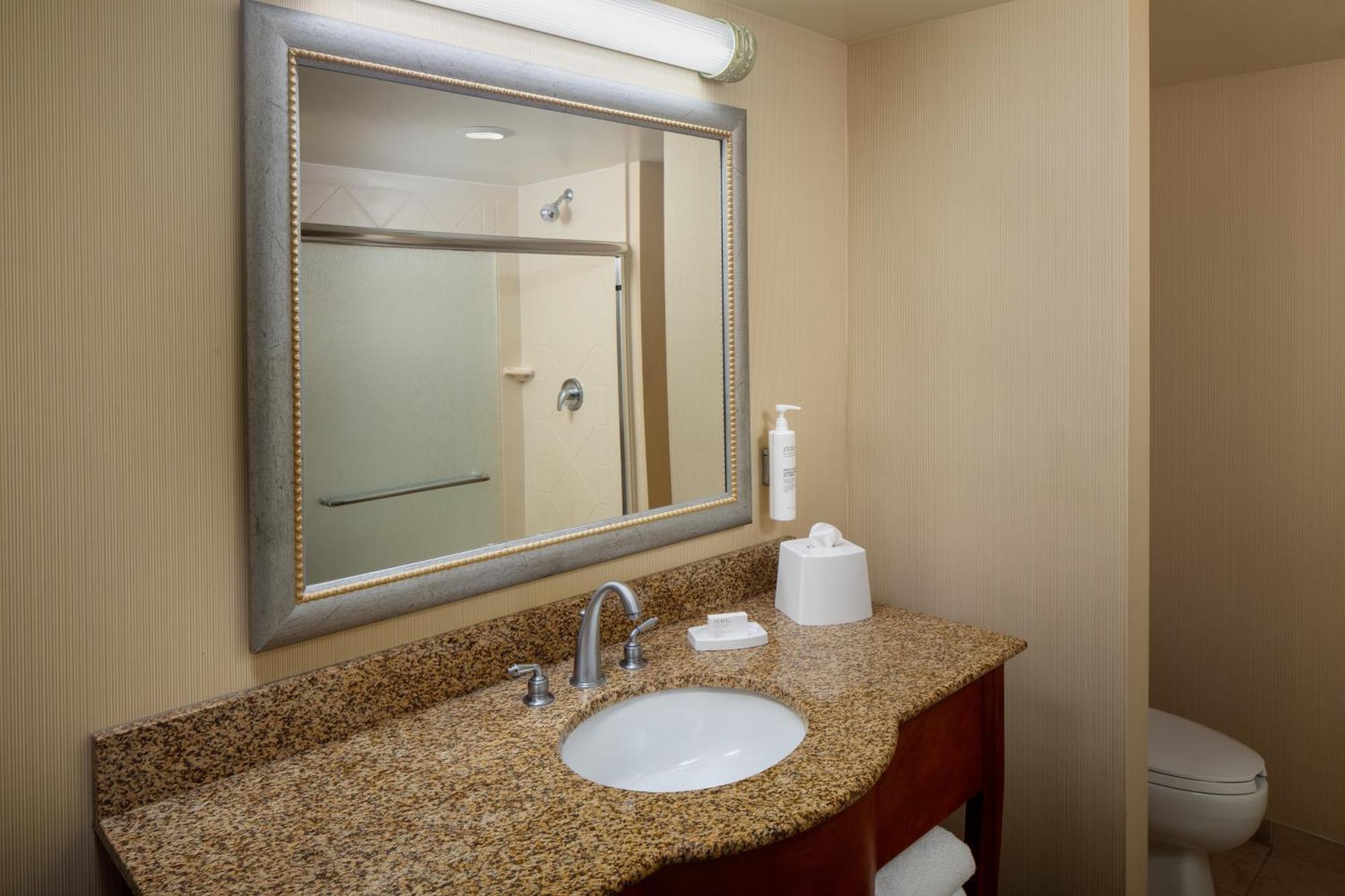 Hampton Inn & Suites Mystic Ngoại thất bức ảnh