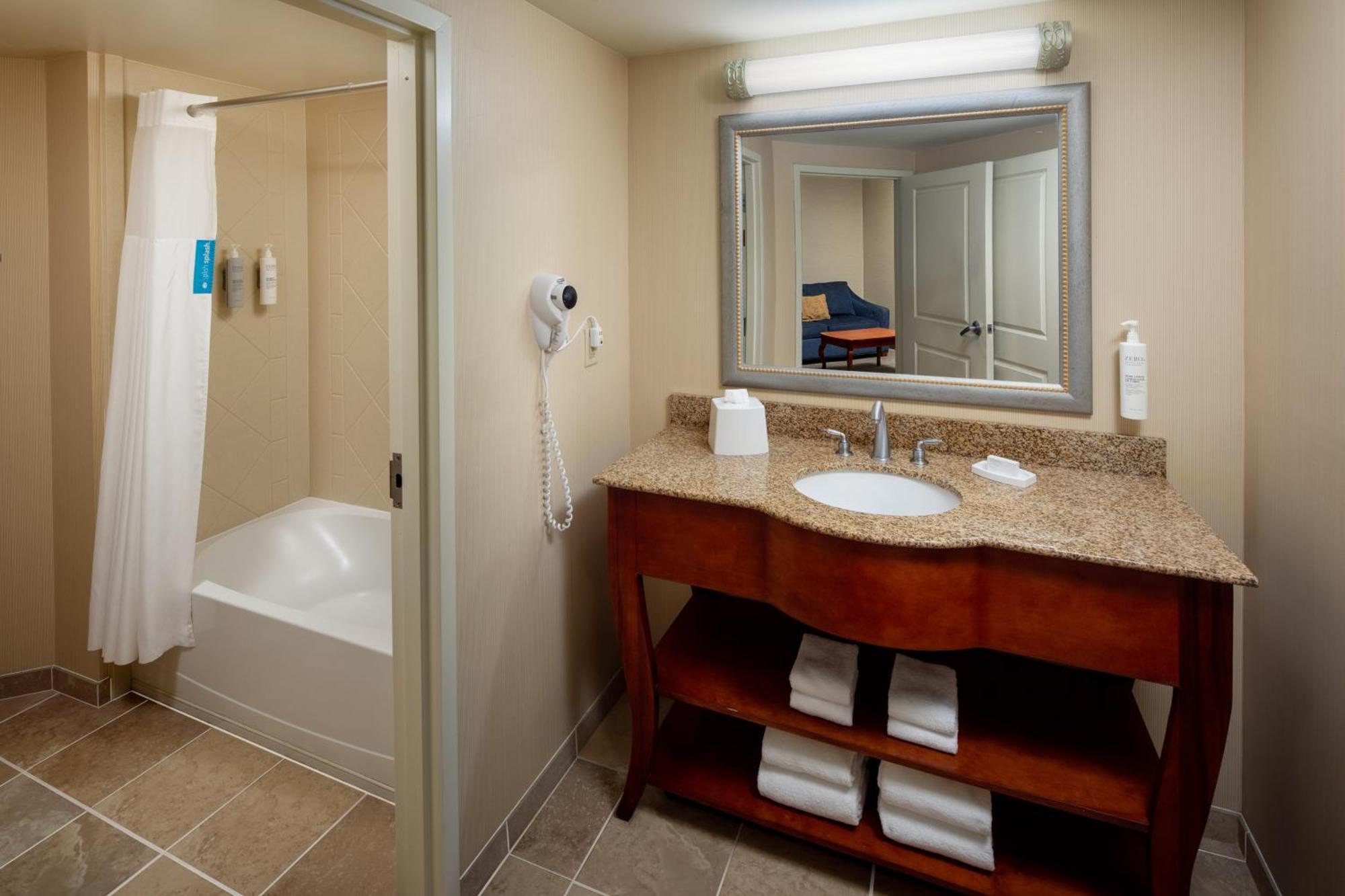 Hampton Inn & Suites Mystic Ngoại thất bức ảnh