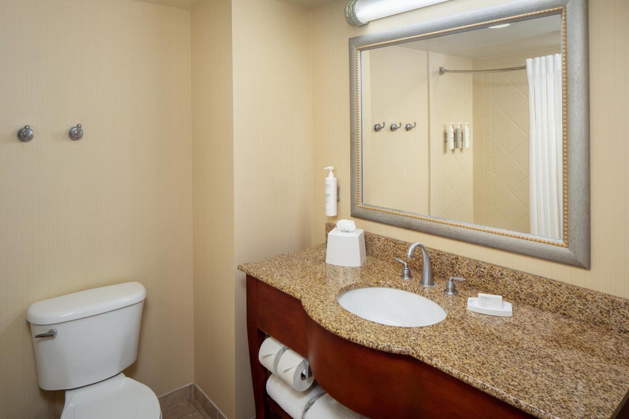 Hampton Inn & Suites Mystic Ngoại thất bức ảnh
