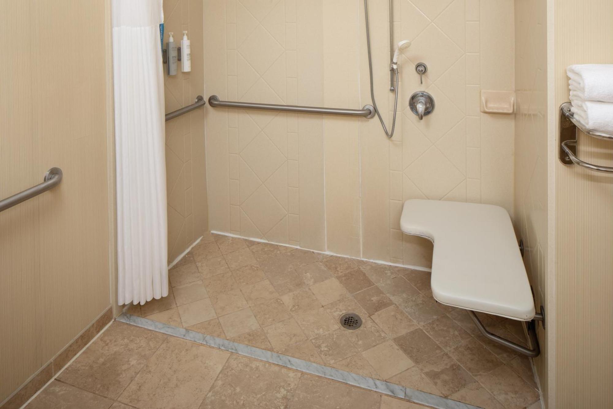 Hampton Inn & Suites Mystic Ngoại thất bức ảnh