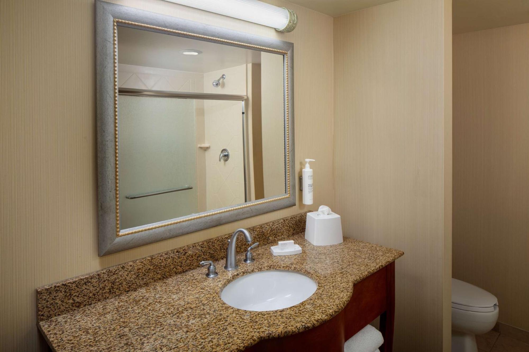 Hampton Inn & Suites Mystic Ngoại thất bức ảnh